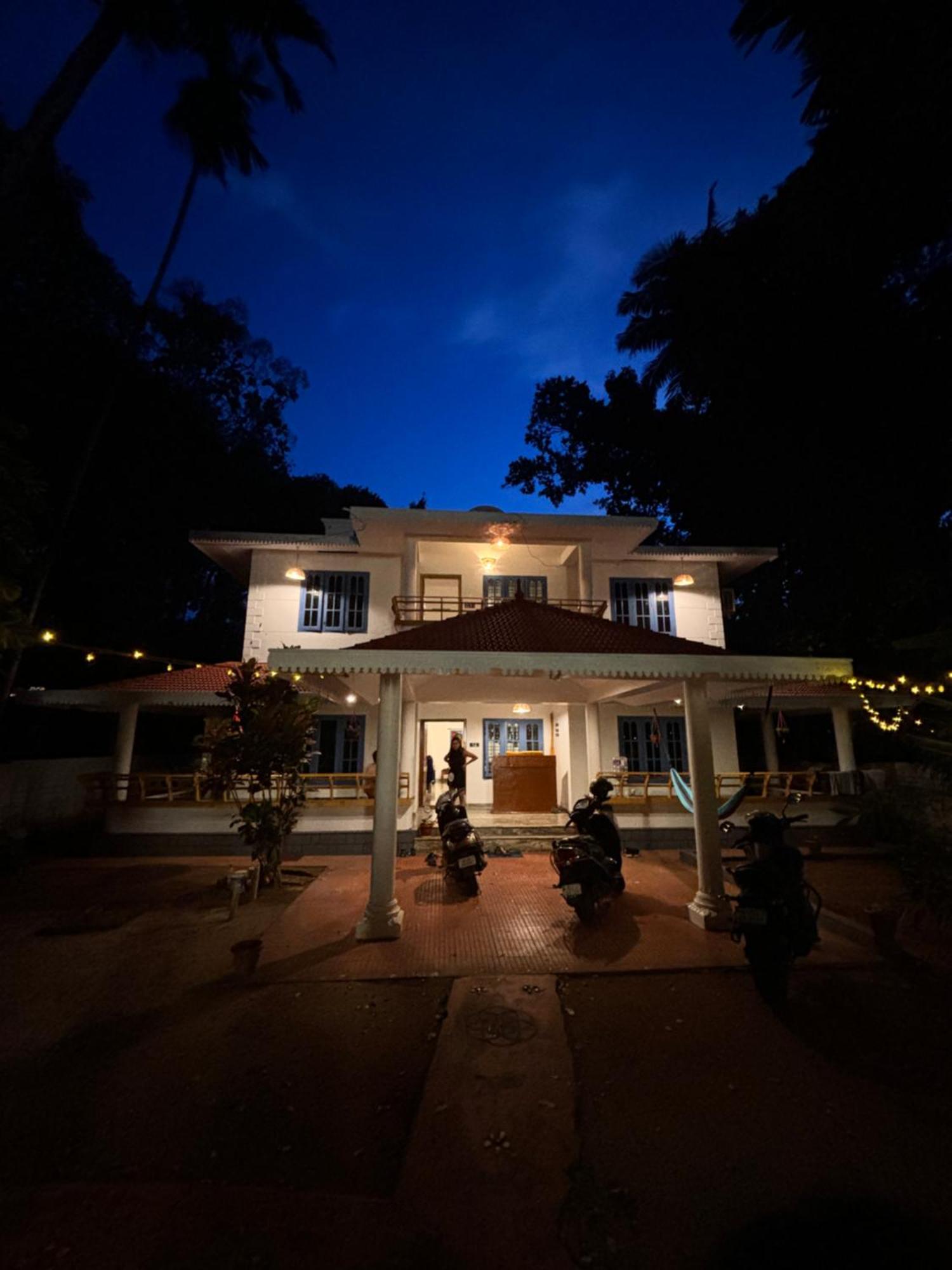 Barefoot Hostels, Varkala Exteriör bild